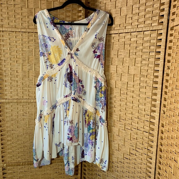 Free People Dresses & Skirts - Free People Flowy High Low Ruffle Dress Size L
